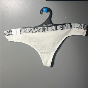 Calvin Klein White thong XL